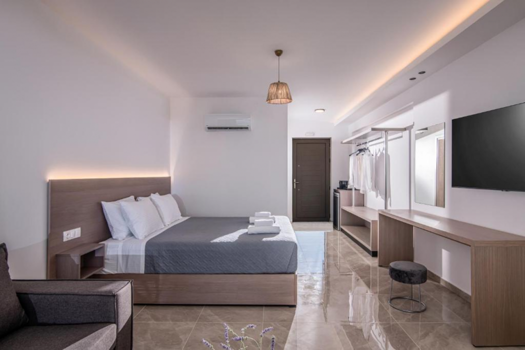Ebenus Suites (Adults Only) by Checkin 7/41