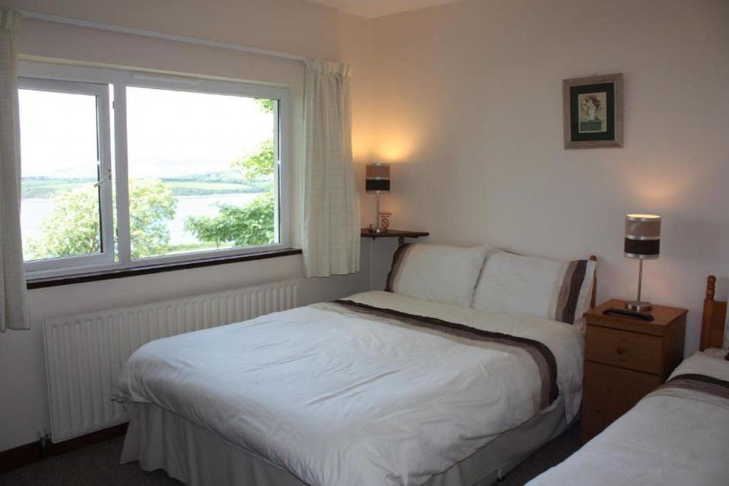 Room at Dromcloc House, BANTRY