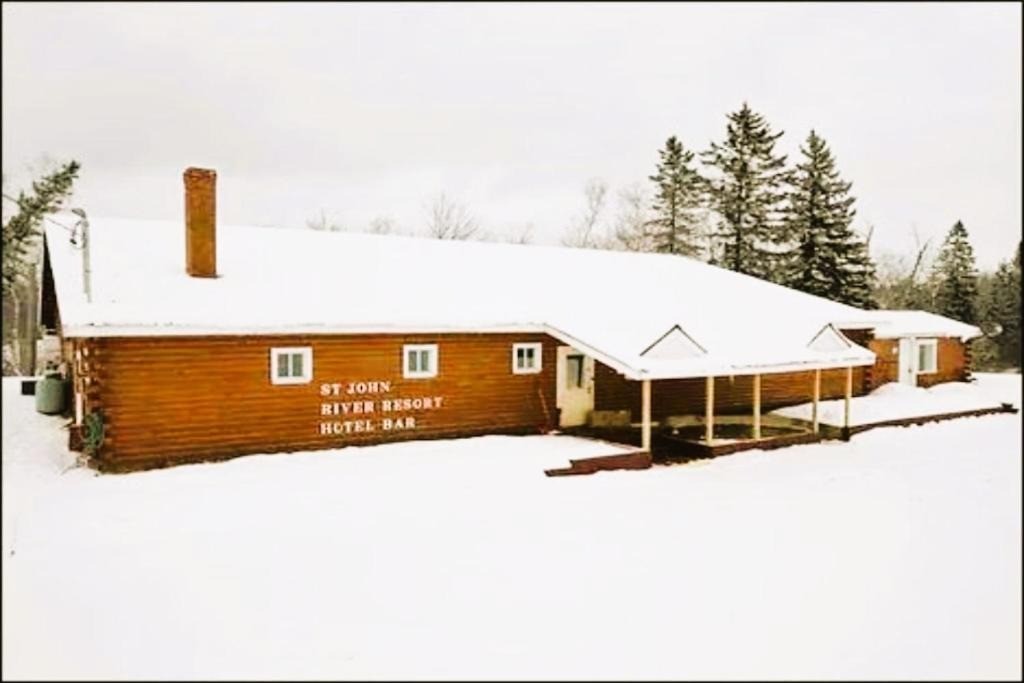 Love Hotels St John River at Fort Kent ME 4/59