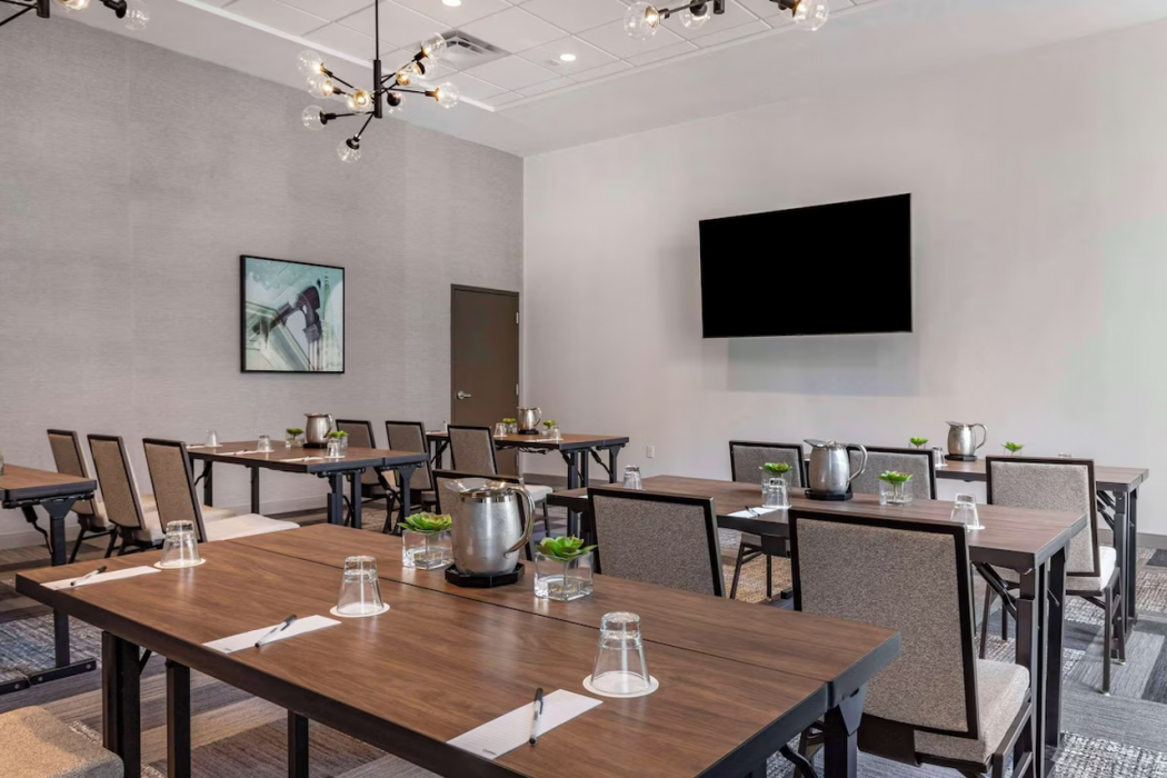 Cambria Hotel Savannah Downtown Historic District 16/33
