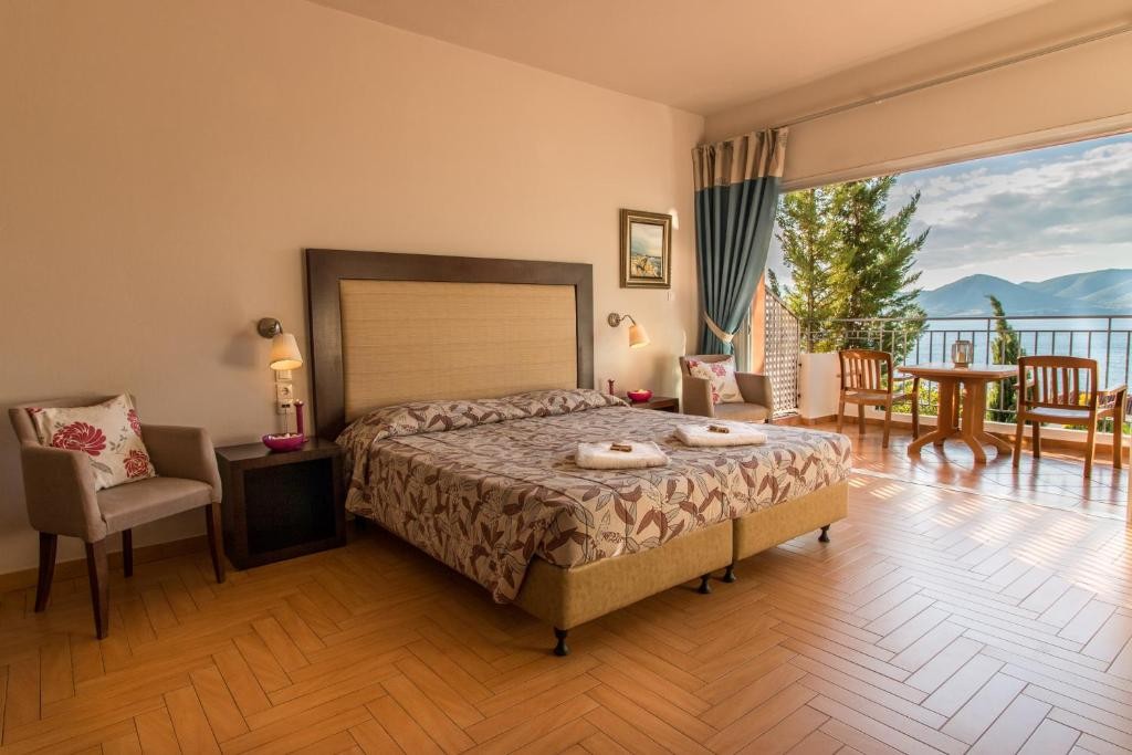 Thalassa Hotel 9/57