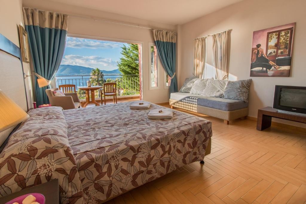 Thalassa Hotel 11/57