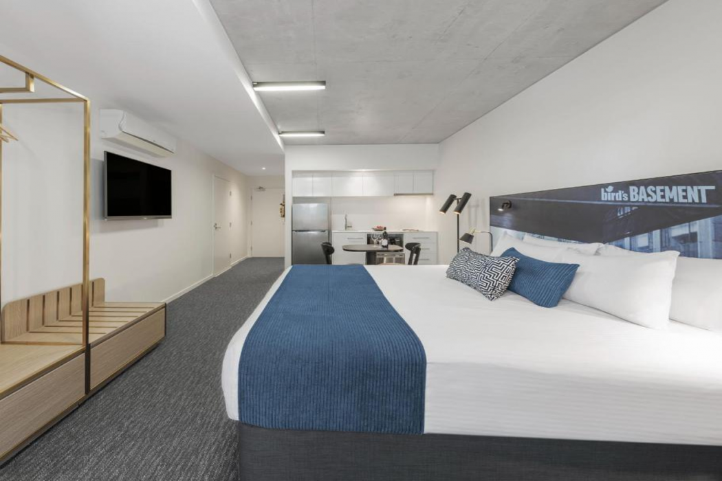 Oaks Melbourne St Kilda Road Hotel 10/64