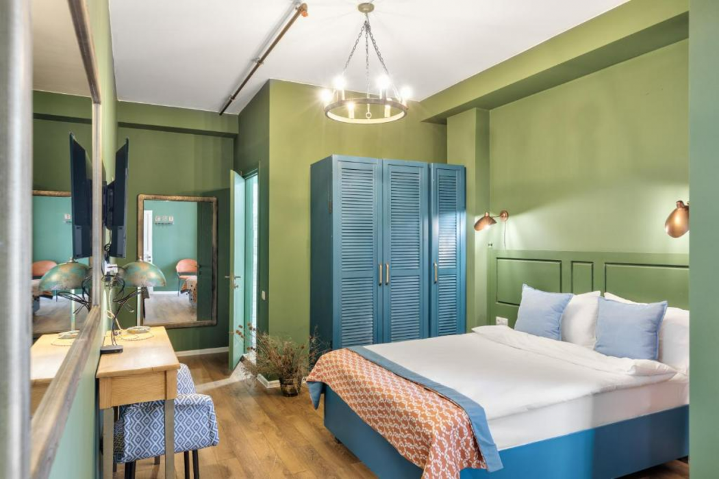 Raimond Palace 6/38