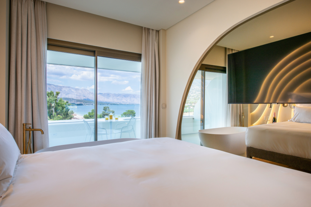 Isla Brown Corinthia Resort & Spa, Curio Collection by Hilton 20/65