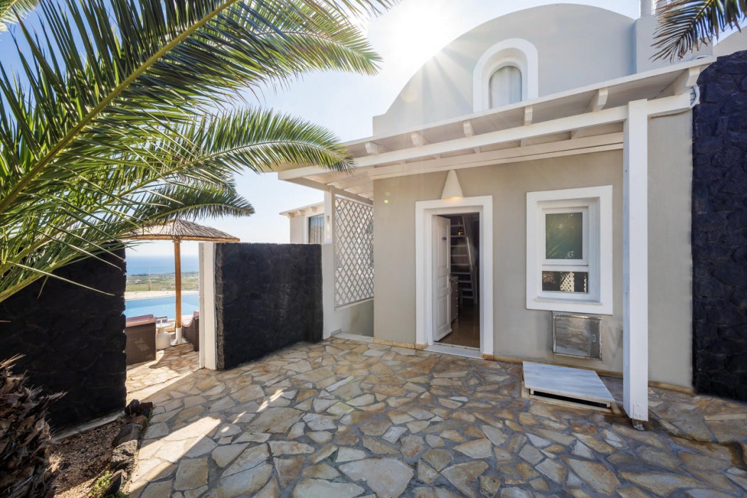 Smy Santorini Suites & Villas 2/76