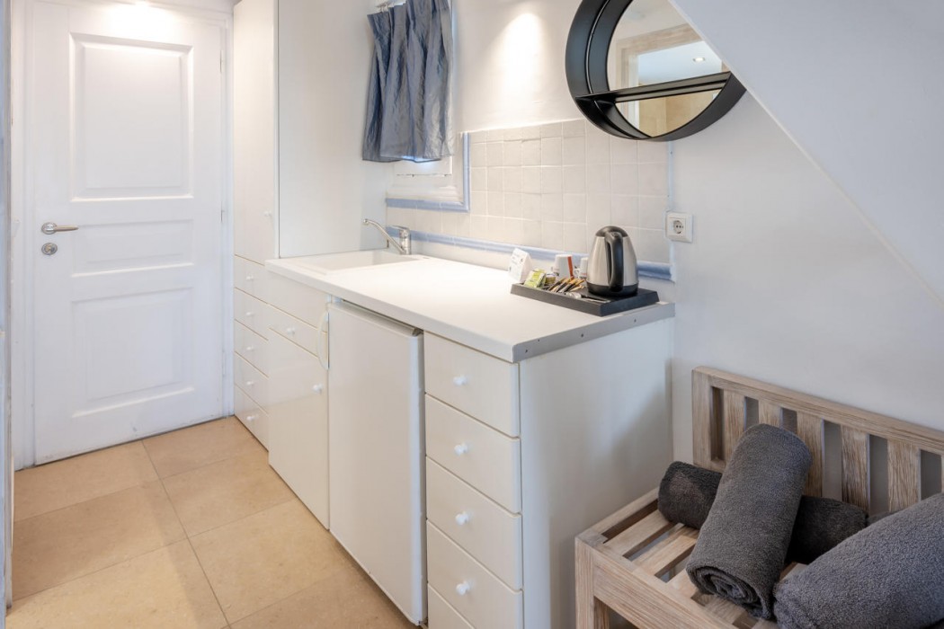 Smy Santorini Suites & Villas 24/76