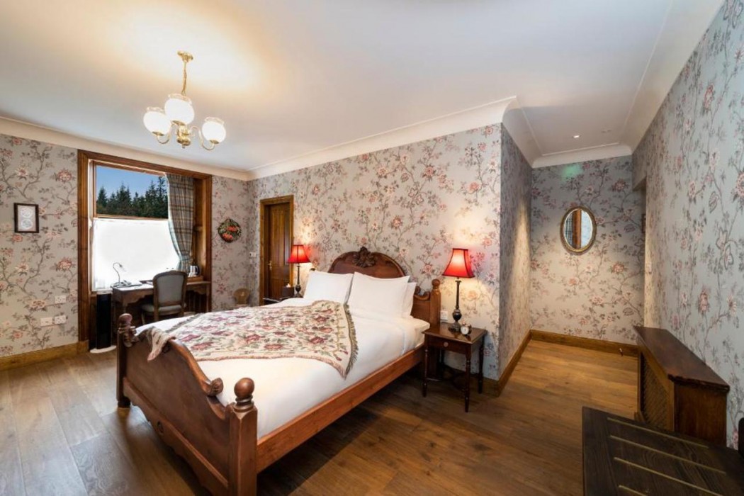 Rokeby Manor 6/37