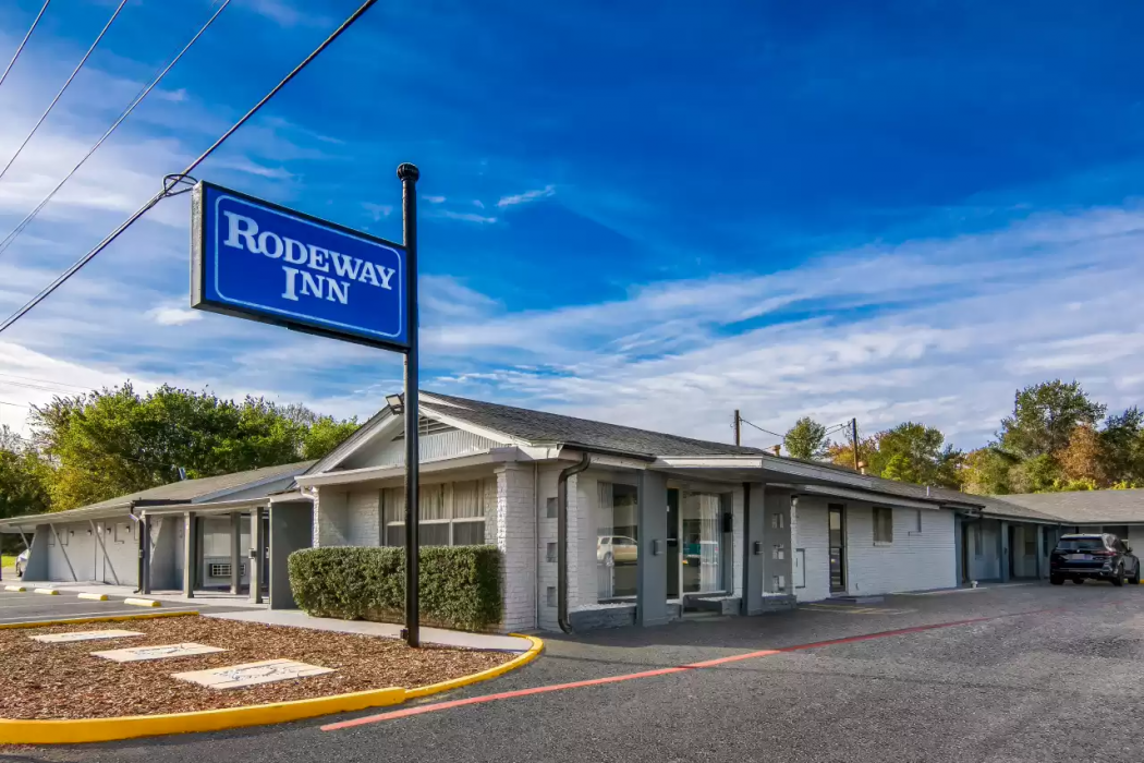 Rodeway Inn Palestine, TX 1/27
