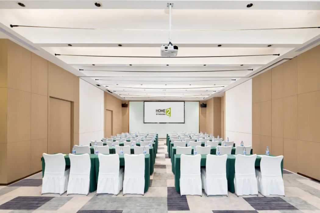 HOME2 SUITES BY HILTON XingWen YiBin 21/32