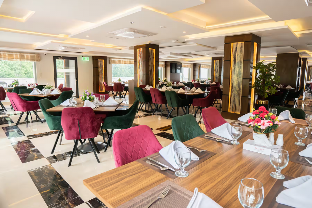 Ramada by Wyndham Murree Lower Topa Resort 64/87