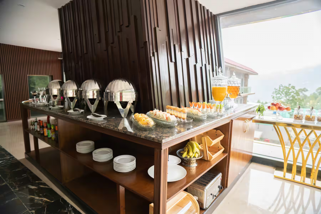 Ramada by Wyndham Murree Lower Topa Resort 62/87
