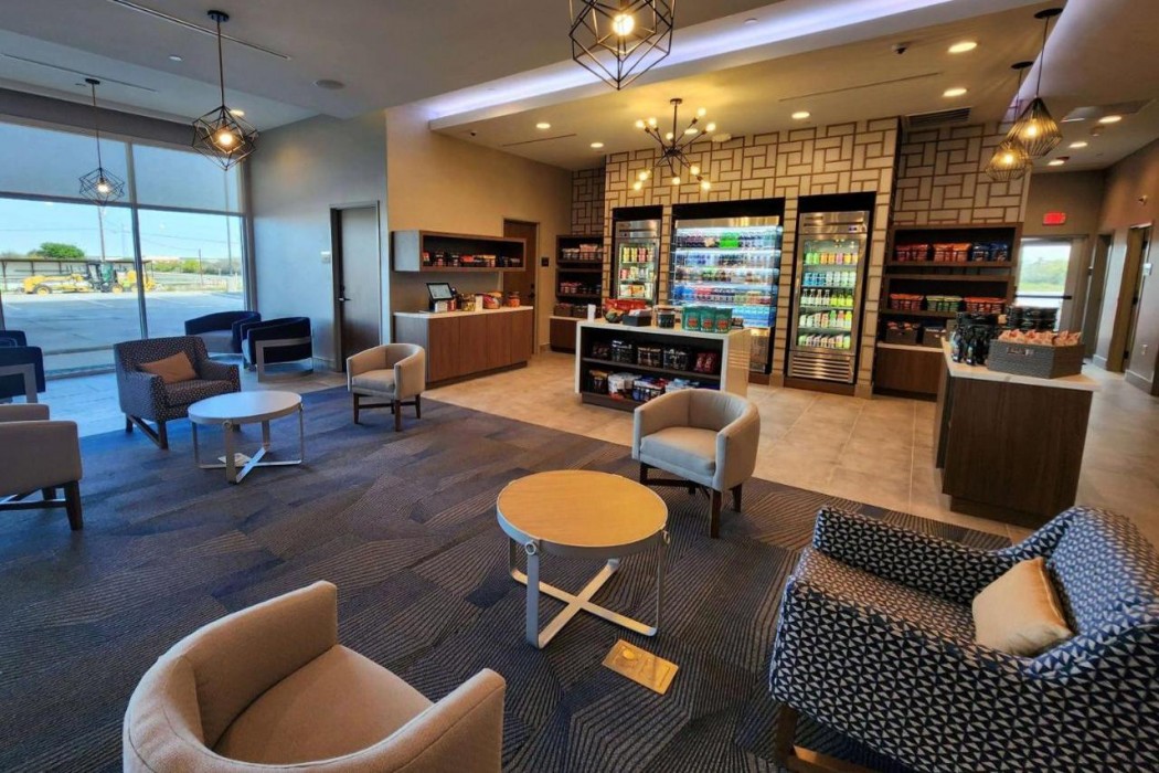 Hawthorn Extended Stay by Wyndham Del Rio 8/65