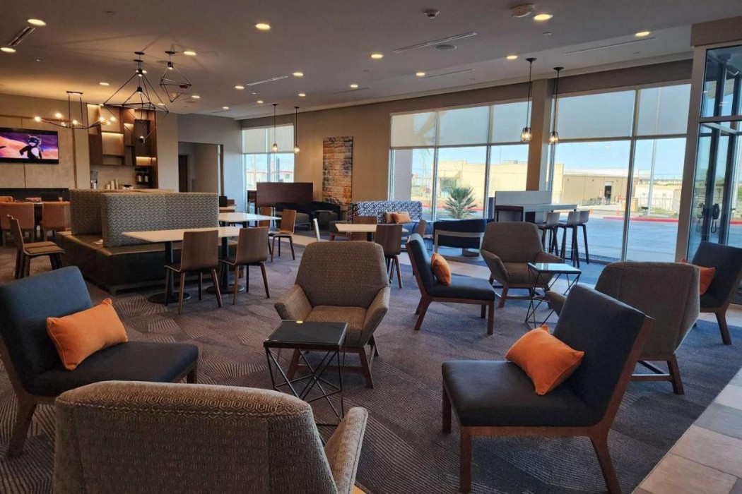 La Quinta Inn and Suites by Wyndham Del Rio 32/65