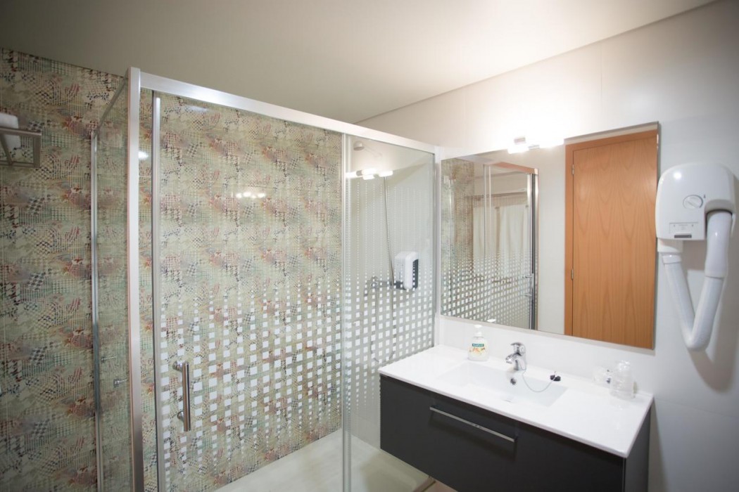 Antillia Hotel 35/127