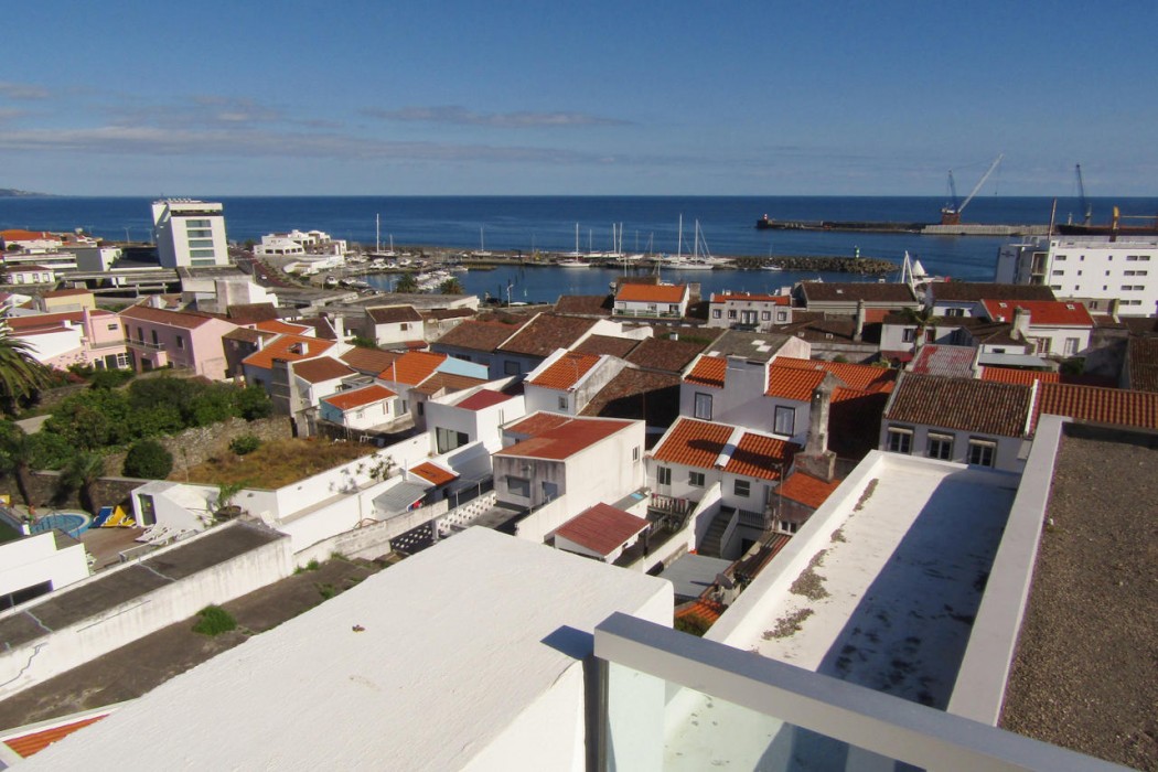 Antillia Hotel 47/127