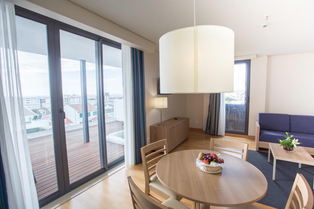 Antillia Hotel 21/127
