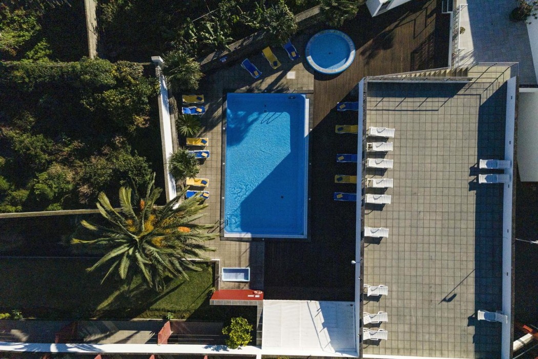 Antillia Hotel 74/127