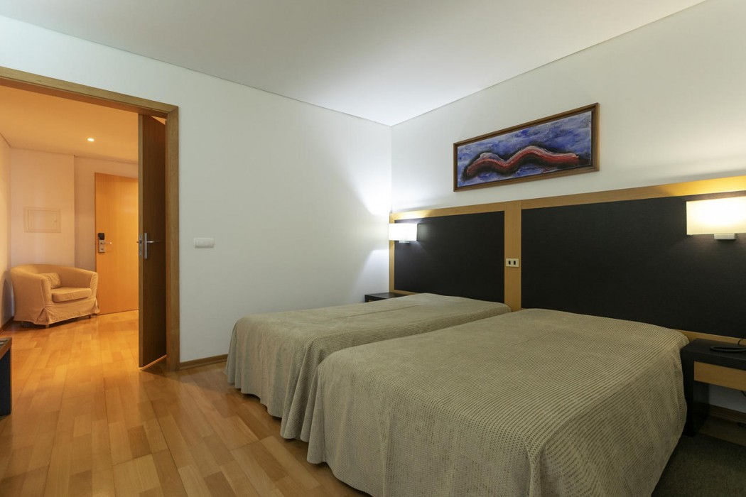 Antillia Hotel 39/127