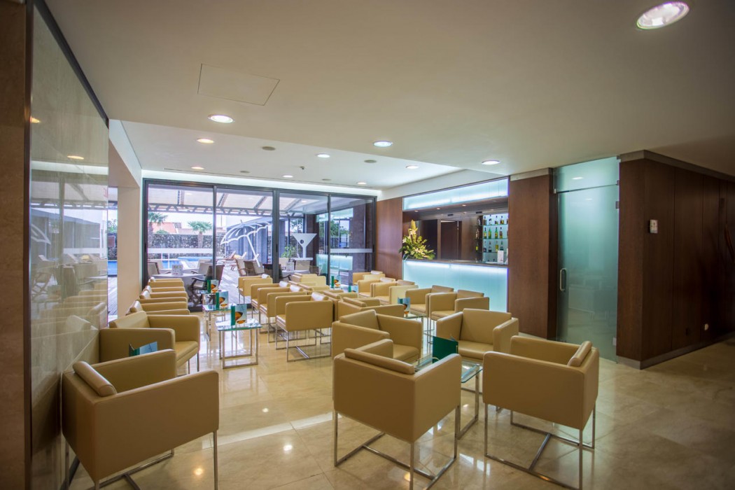 Antillia Hotel 10/127