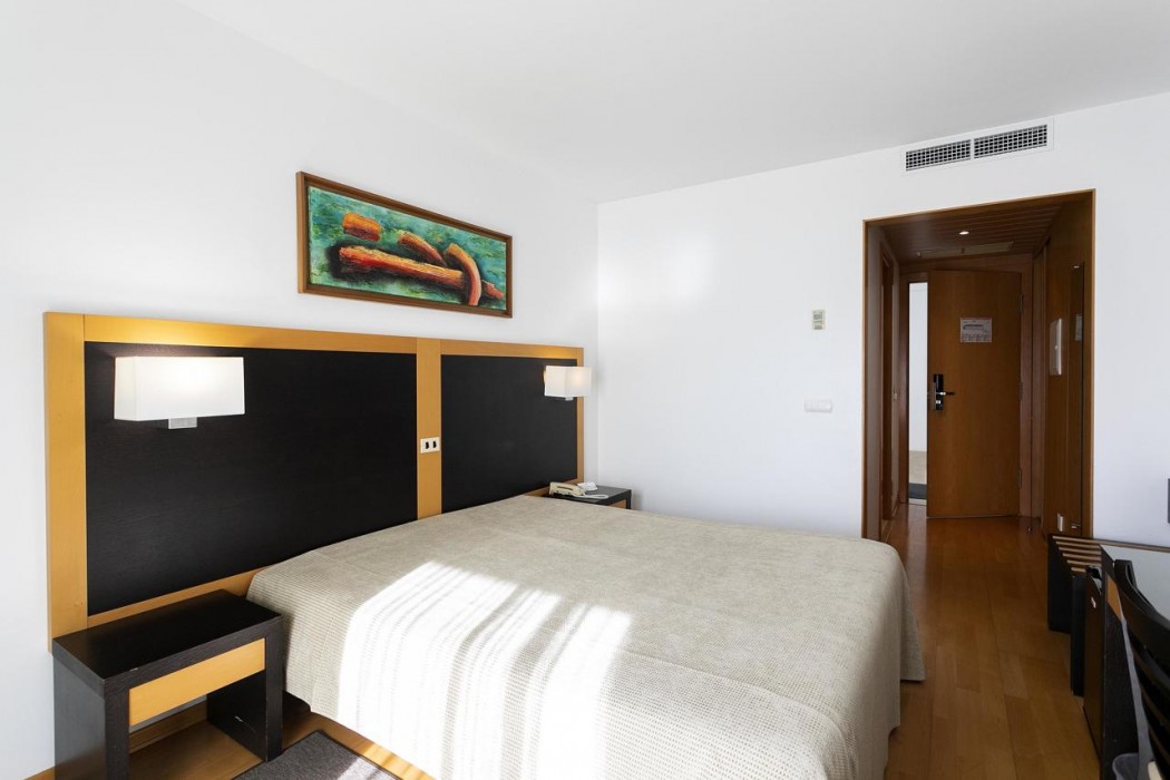 Antillia Hotel 28/127