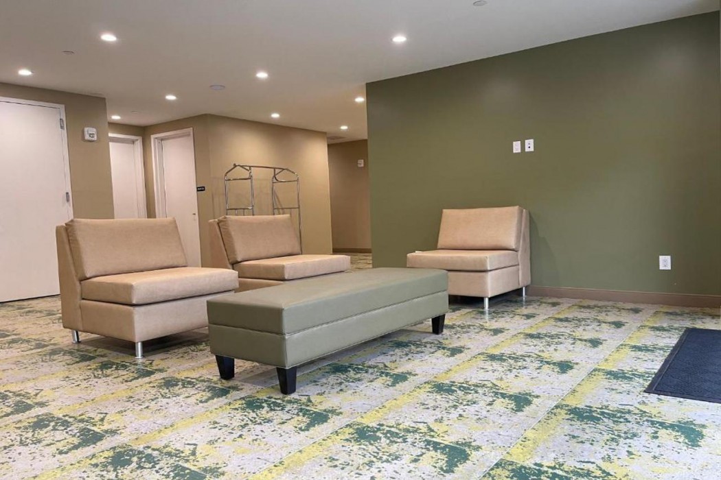 Super 8 by Wyndham Bronx Near Botanical Garden 5/29