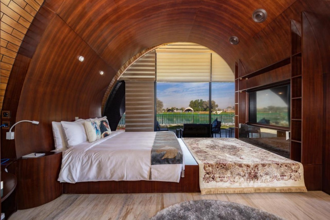 Nirvana Retreat 12/47