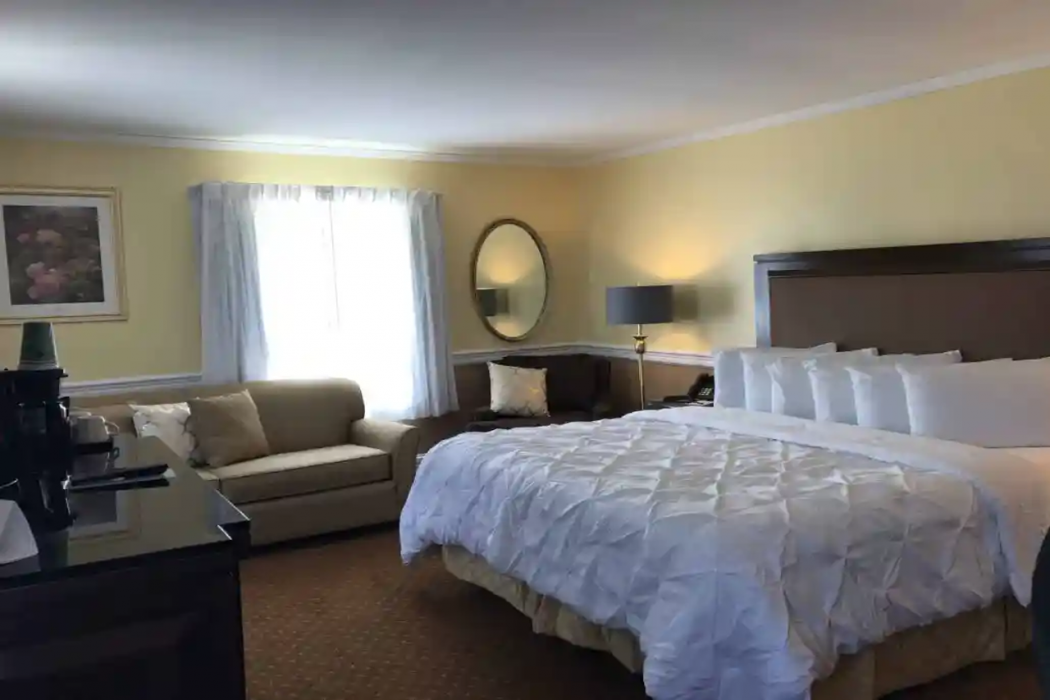 Inn on the Square, Ascend Hotel Collection 11/58