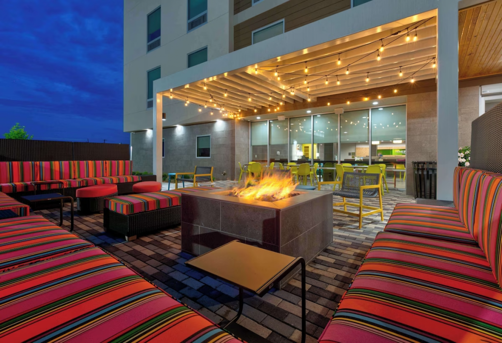 Home2 Suites by Hilton El Campo 30/50