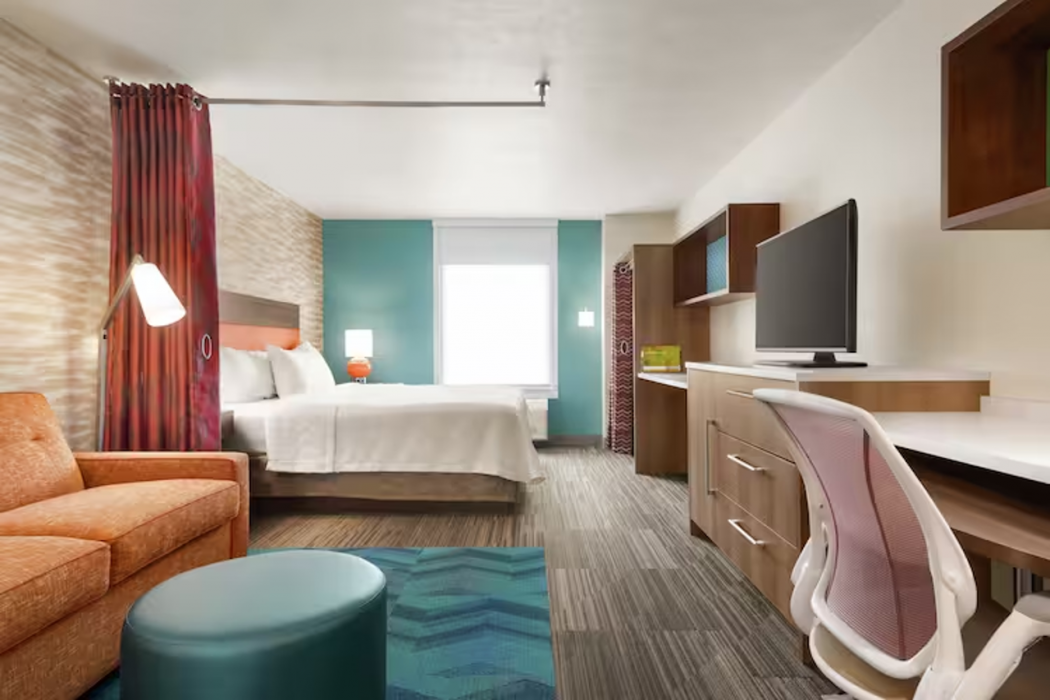 Home2 Suites by Hilton Calhoun 7/24