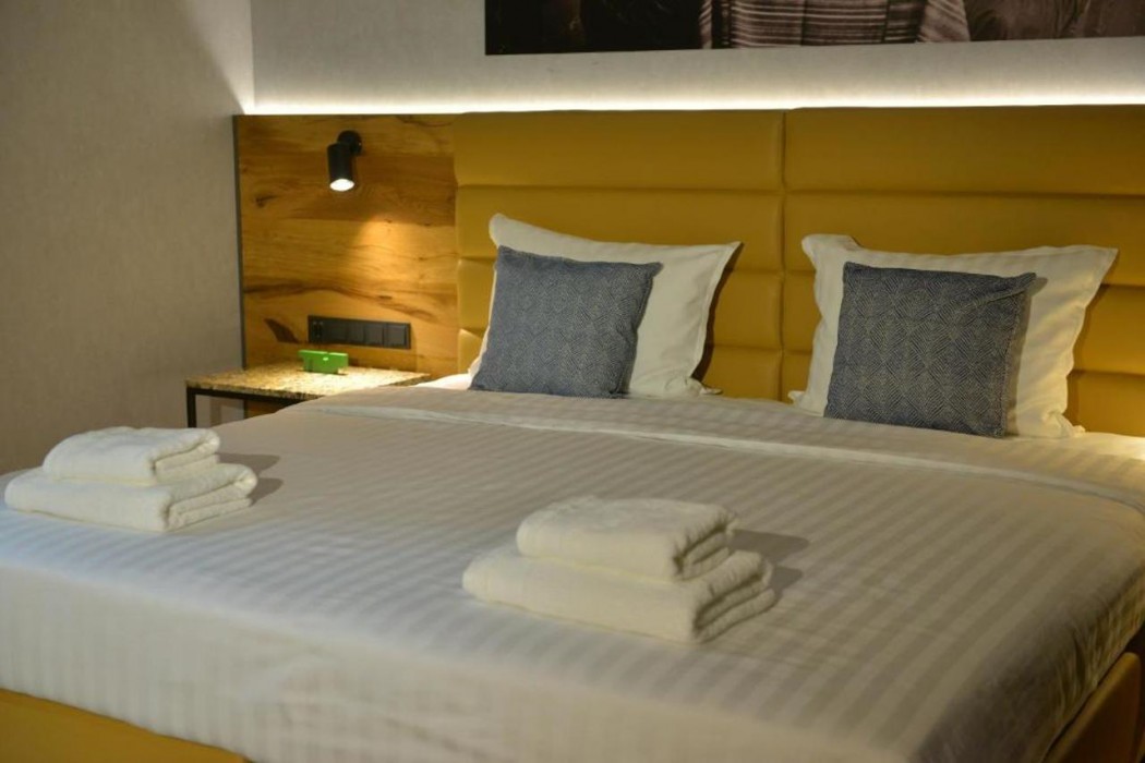 MK Hotel Tirana 10/20