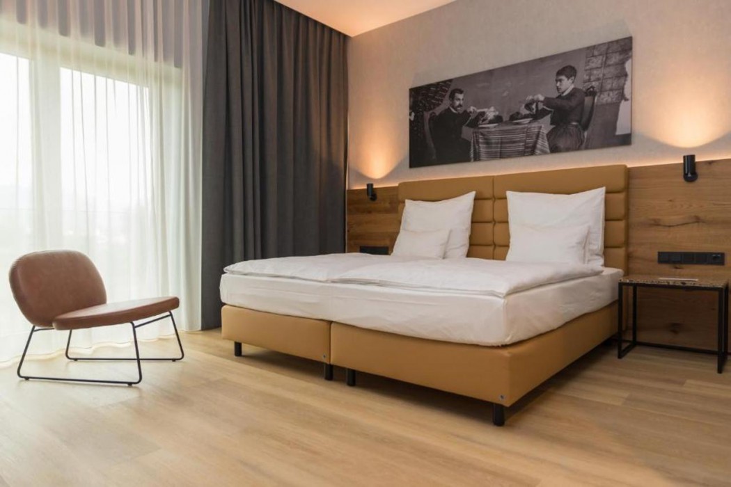 MK Hotel Tirana 6/20