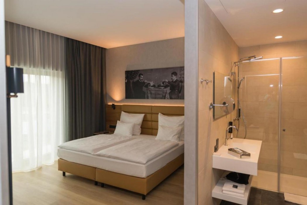 MK Hotel Tirana 7/20