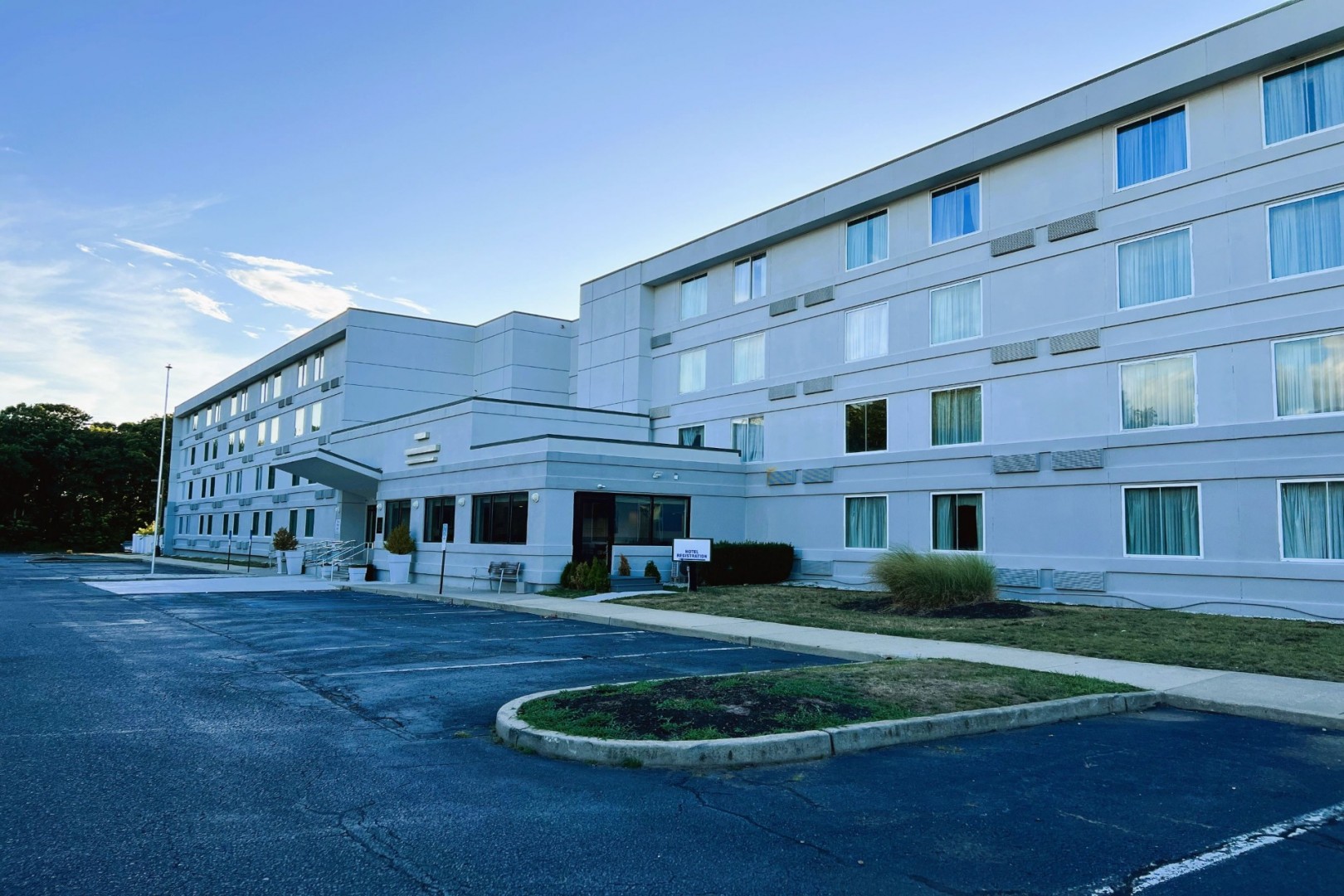 Sonesta Essential Atlantic City West 8/78