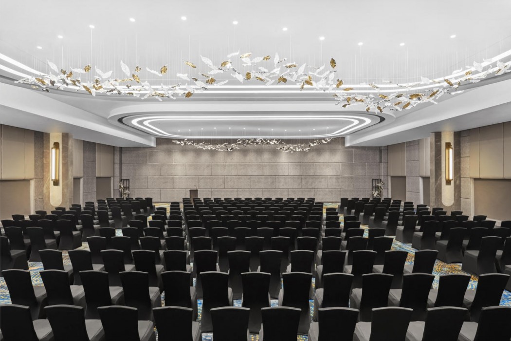 Novotel Mumbai International Airport 30/70