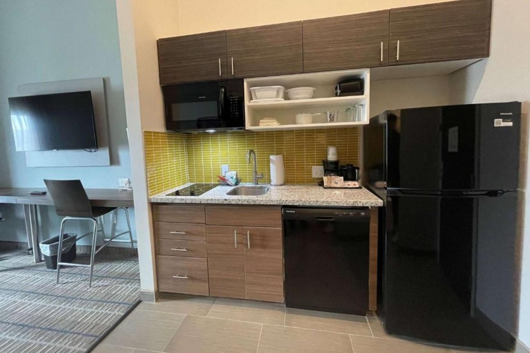 La Quinta Inn & Suites by Wyndham Sulphur (Lake Charles) 7/34