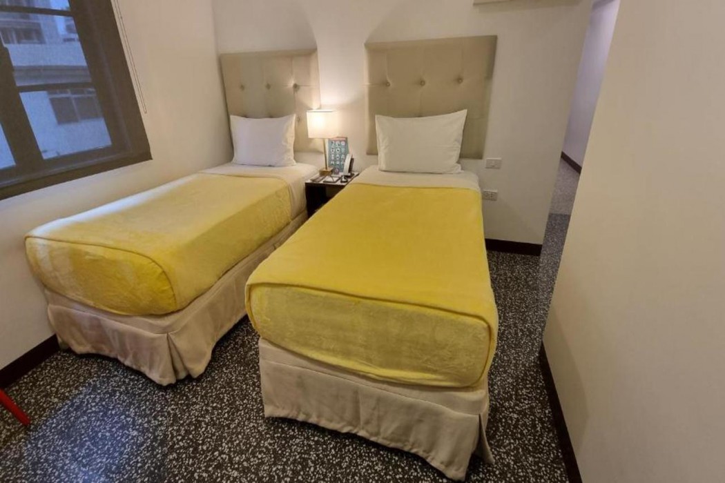One Cristina Suites 14/49