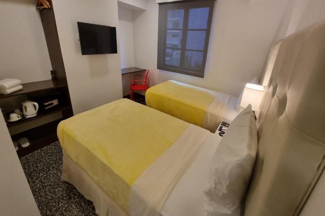 One Cristina Suites 13/49