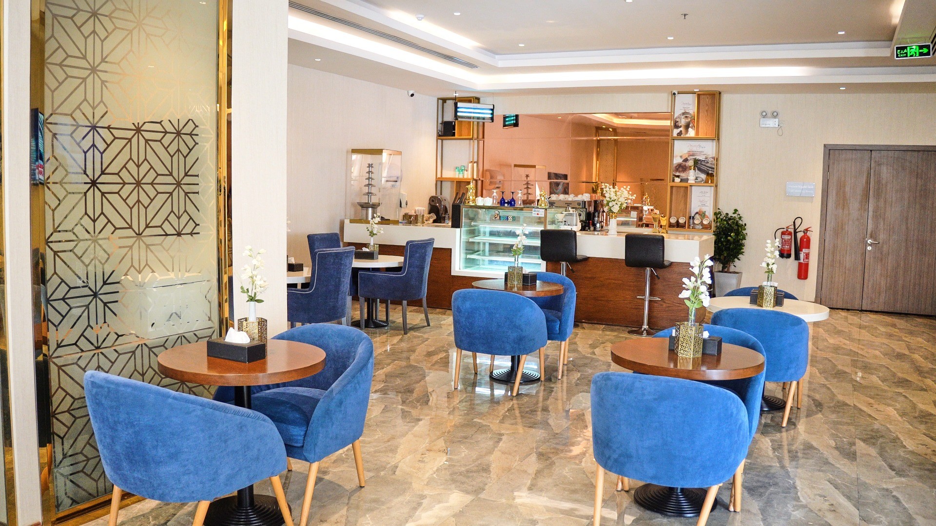Lian Park Hotel 44/72