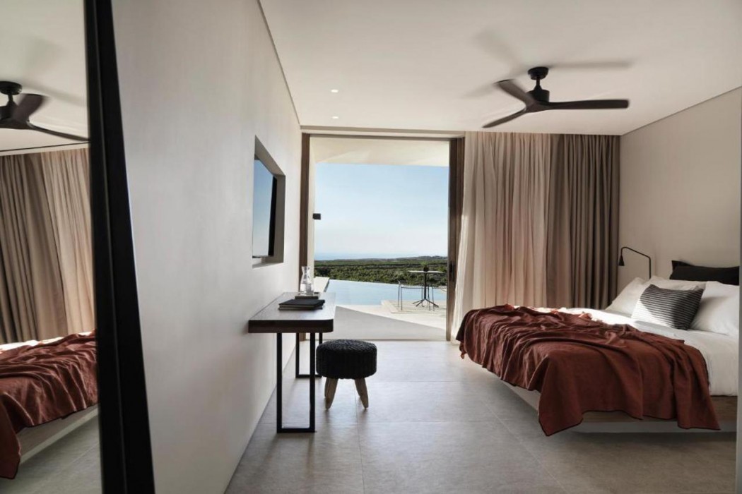 Magma Resort Santorini in of the Unbound Collection by Hyatt 17/64