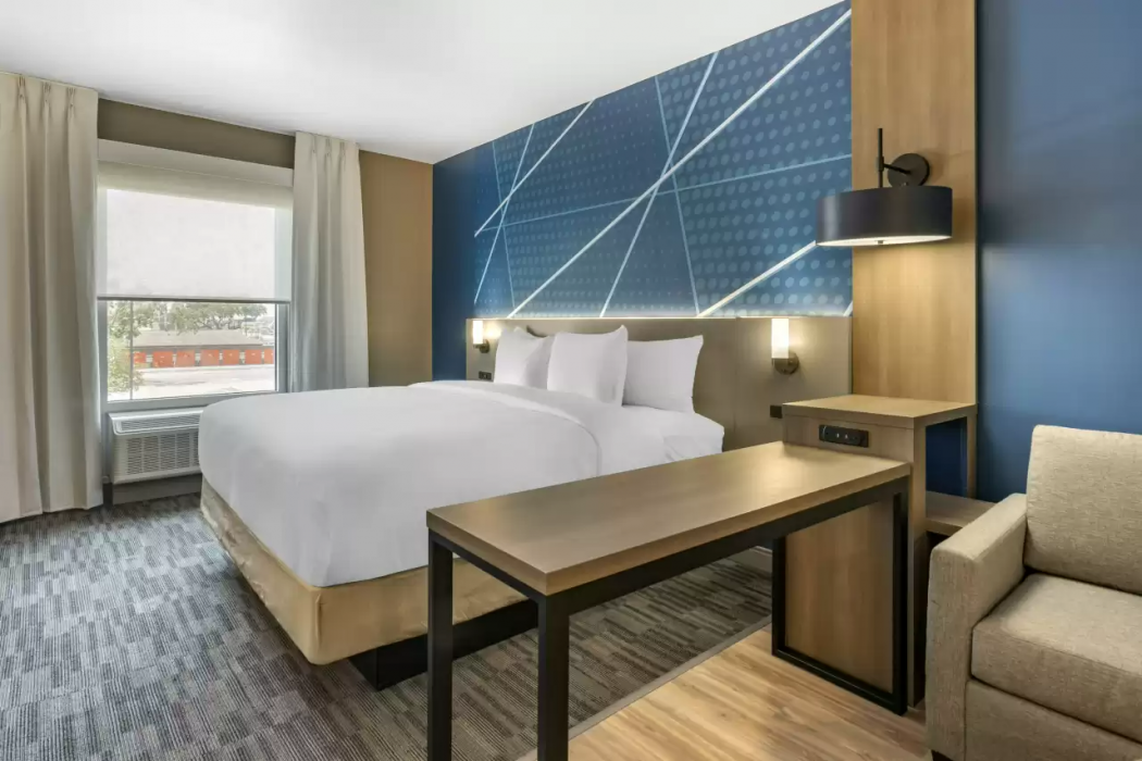 Comfort Inn & Suites New Port Richey Downtown District 18/39