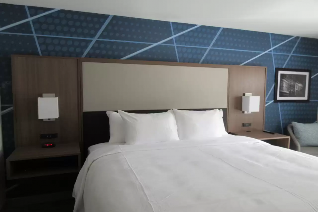 Comfort Inn & Suites Gallatin - Nashville Metro 10/23