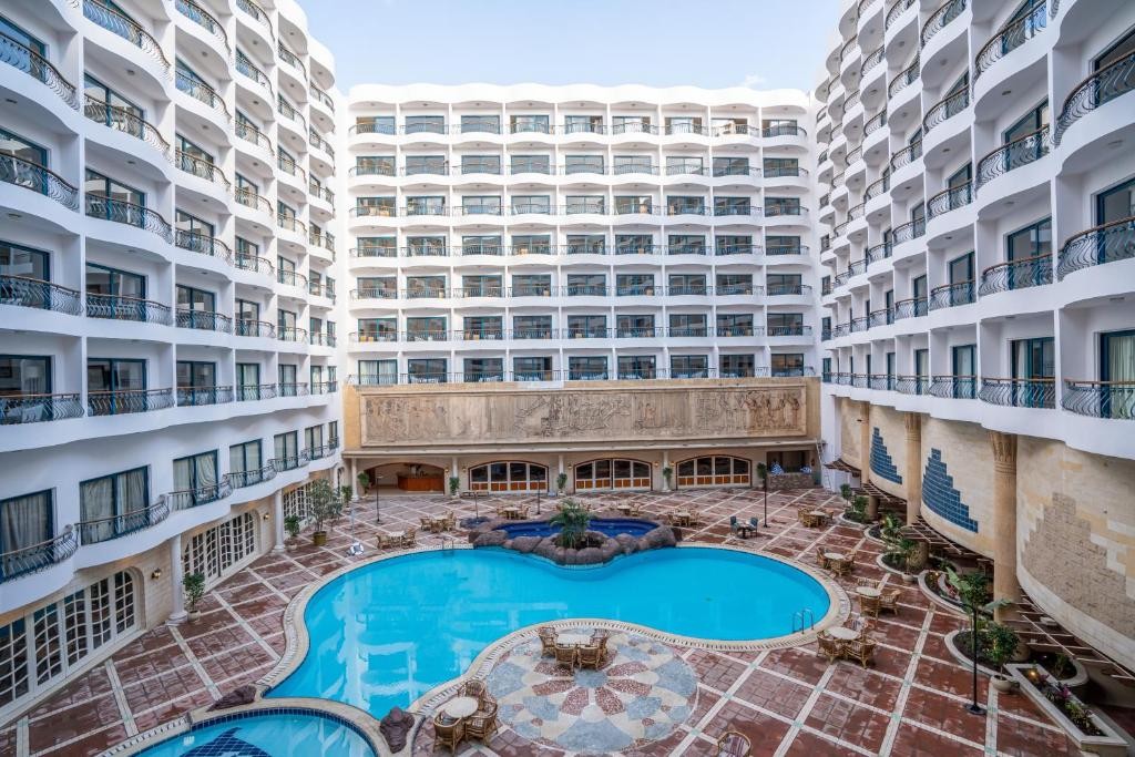 Azal Pyramids Hotel 56/74