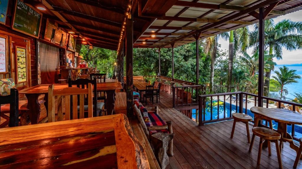 Bambuda Lodge 22/66