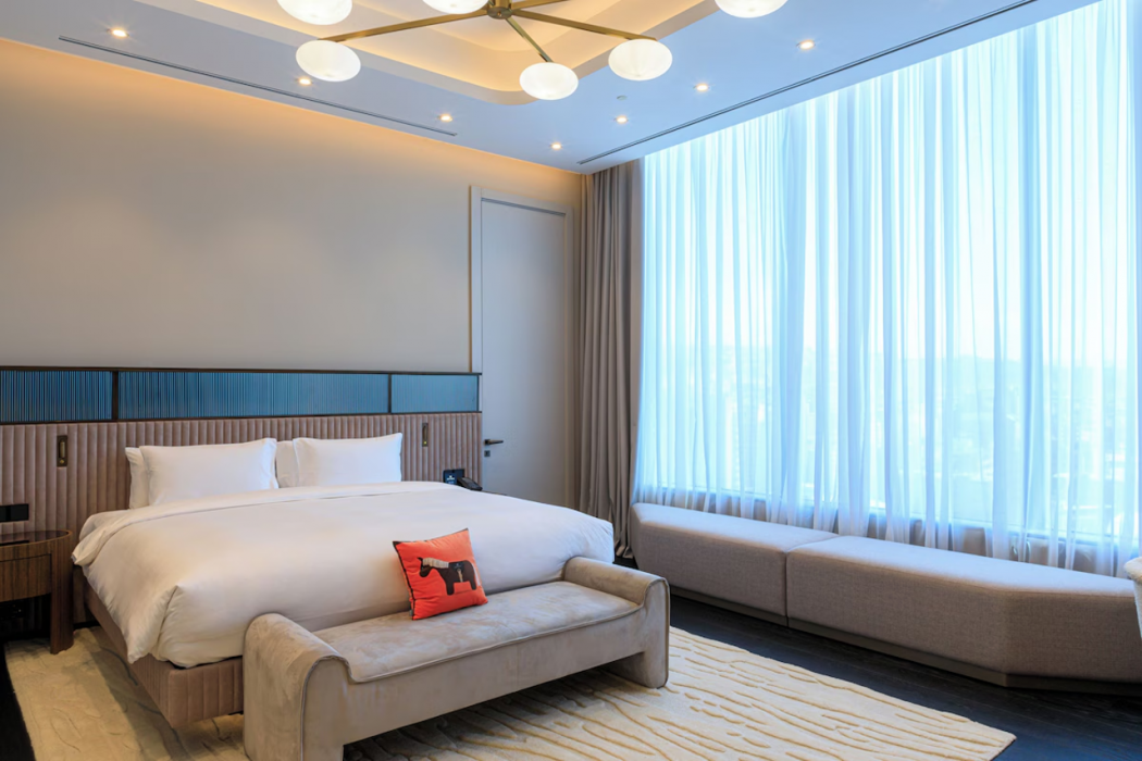 Seven Visions Resort & Places, The Dvin 14/70