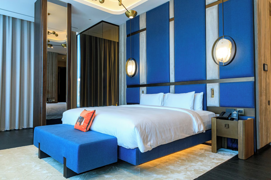 Seven Visions Resort & Places, The Dvin 18/70
