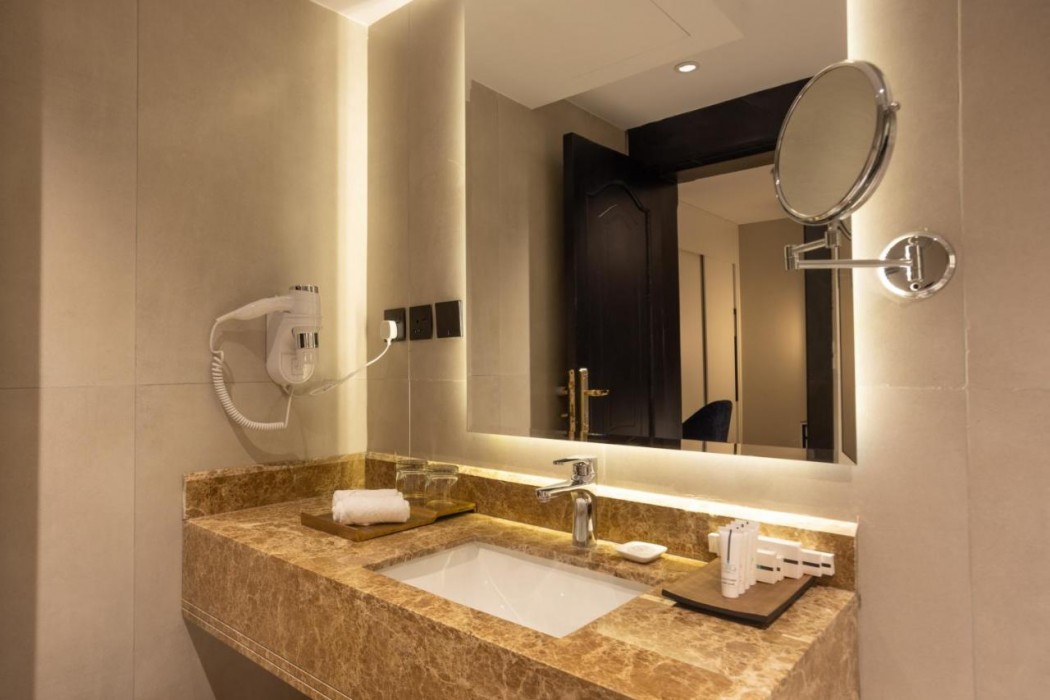 فندق وأجنحة سكاي لاين(SKYLINE HOTEL & SUITE) 15/40