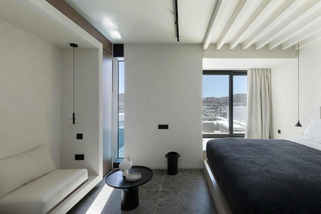 CUBIC Mykonos Seafront Design Suites 13/58