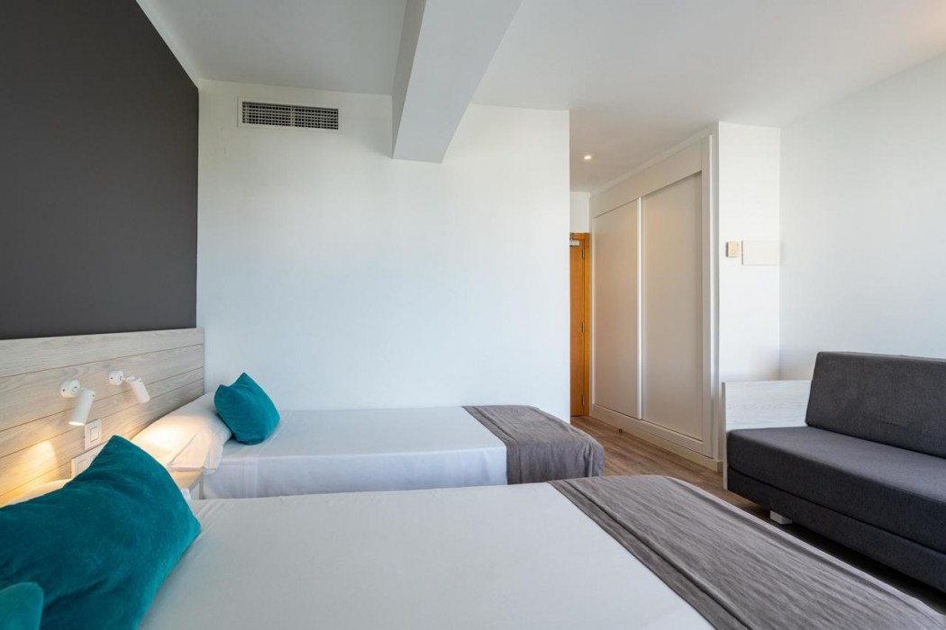 THB Niagara - Adults Only 15/62