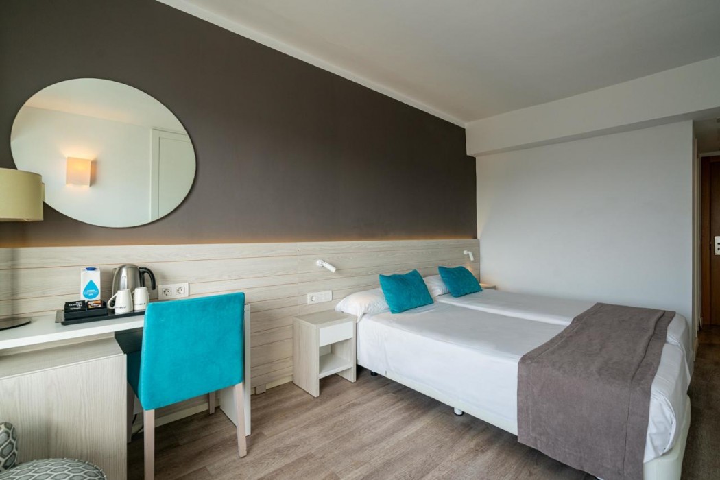 THB Niagara - Adults Only 22/62